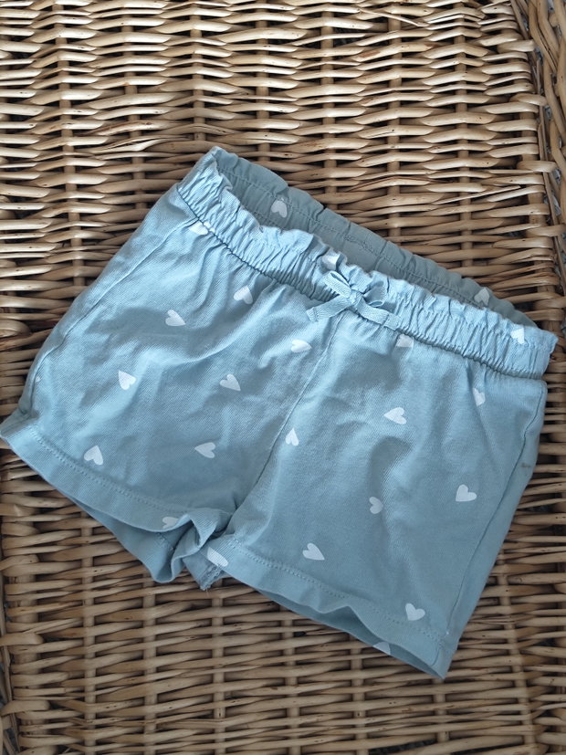 Kurze Hose 74