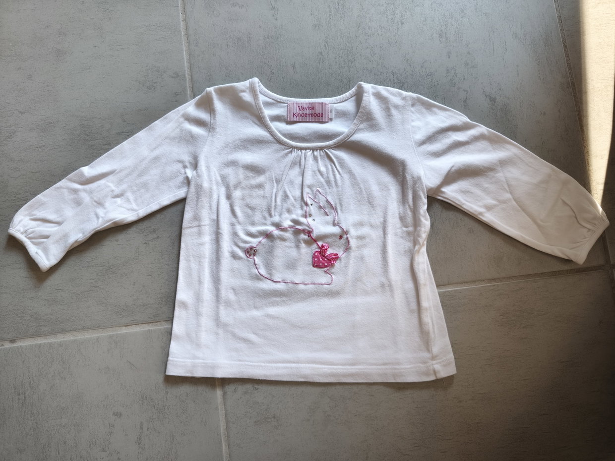 Pullover weiß mit rosa Hase 