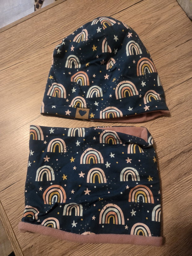 Handmade Mütze mit Loop Gr.52