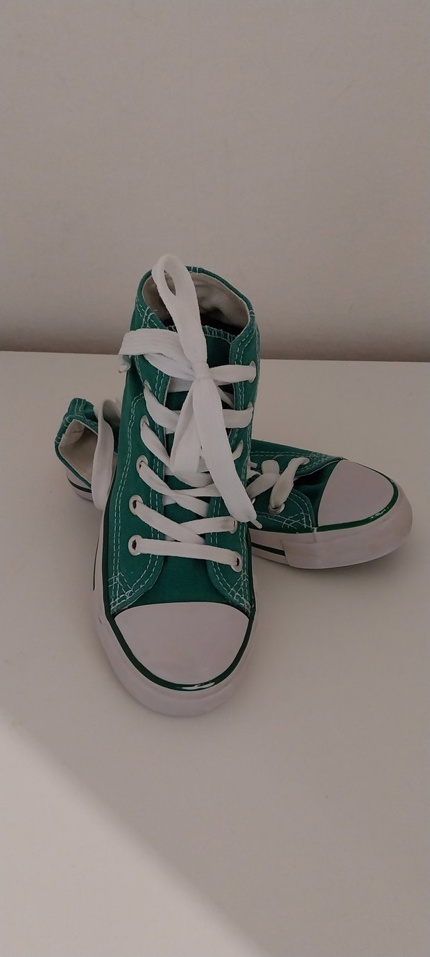 Hohe Stoffsneaker gern Gr 31