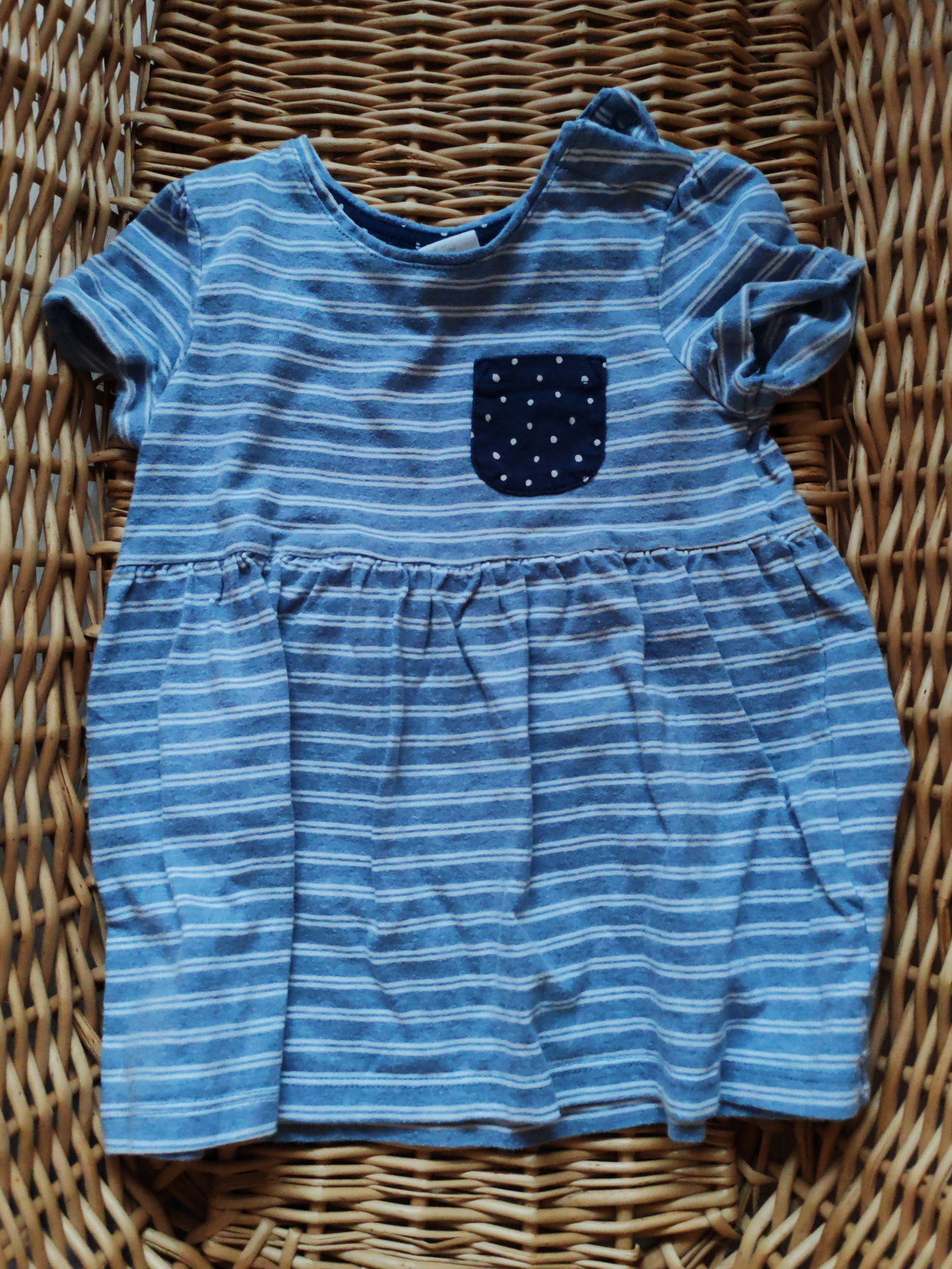 Kleid blau geringelt mit Tasche 74