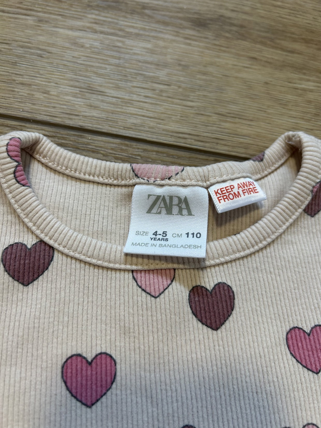 Zara Langarmshirt Herzen 110