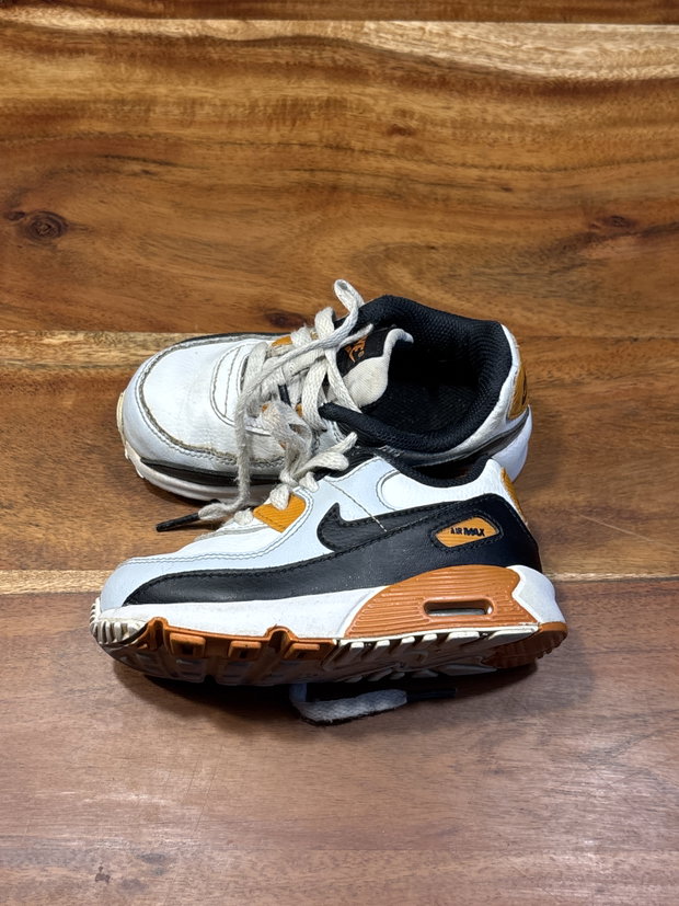 Nike sneaker 