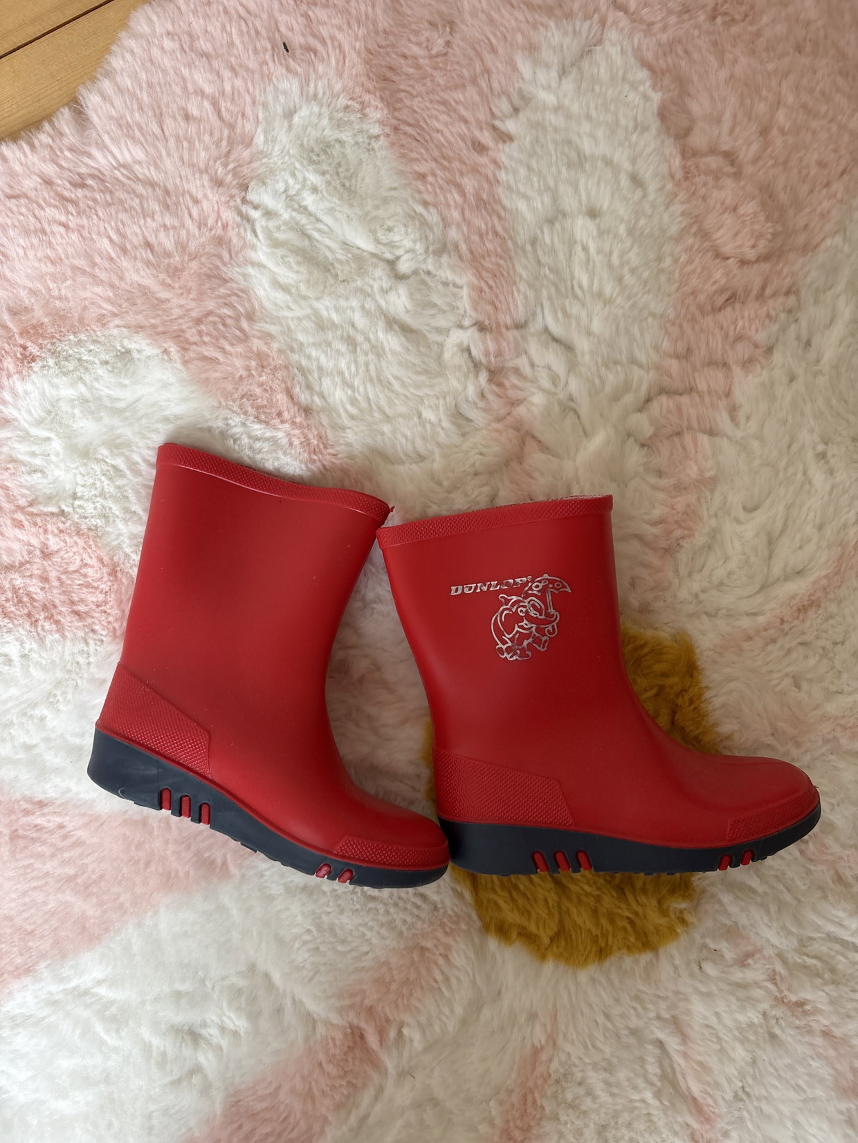 Rote Gummistiefel 