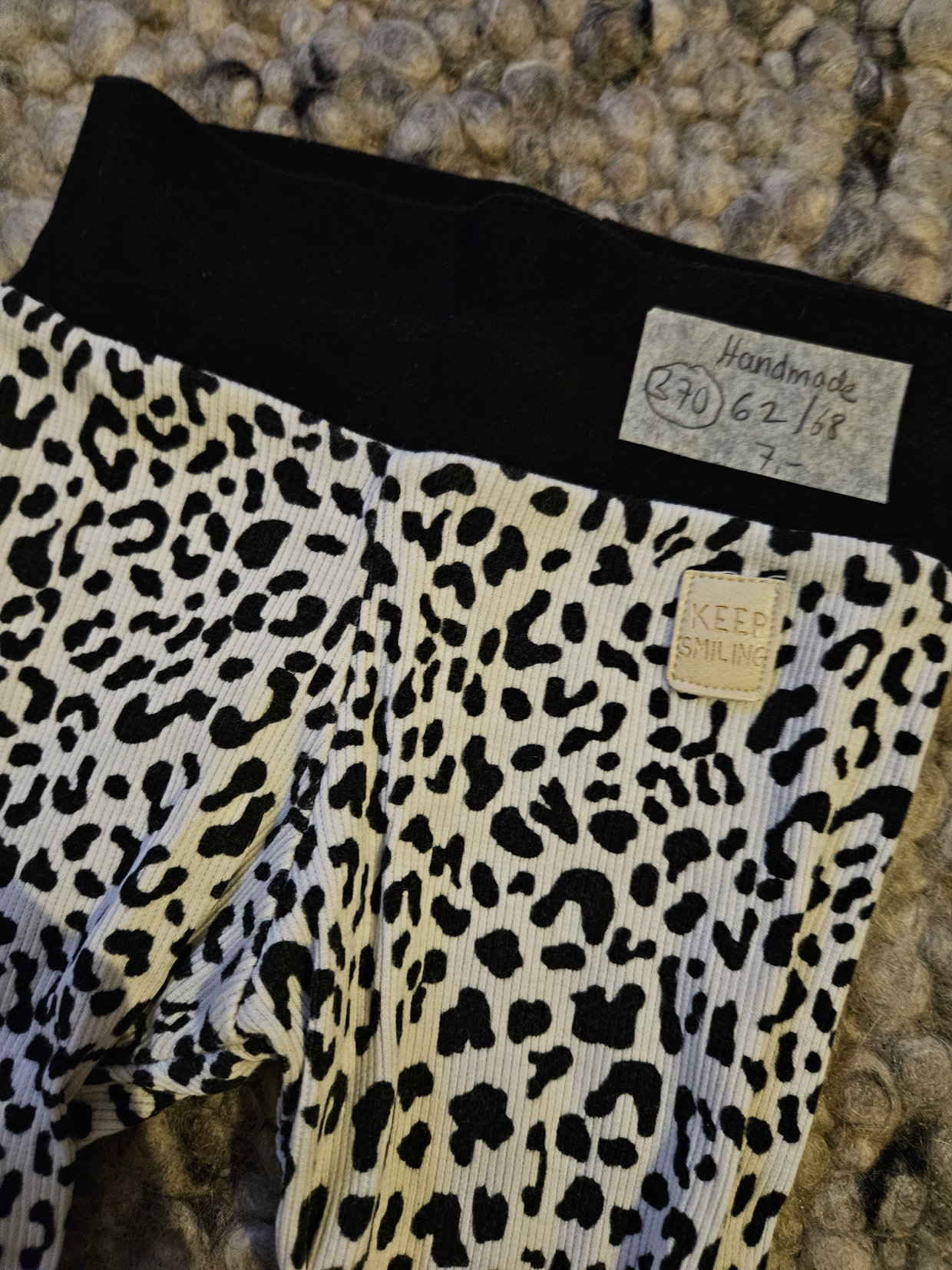Rippleggins Handmade Keeper smiling 62/68
