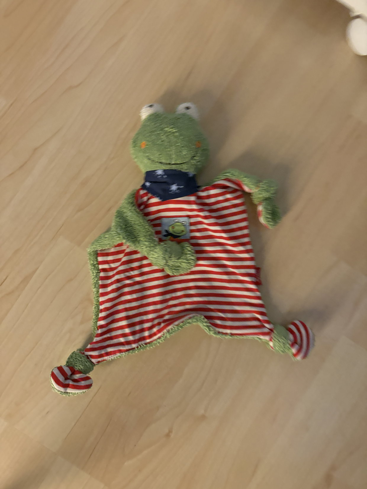 Frosch Kuscheltier 